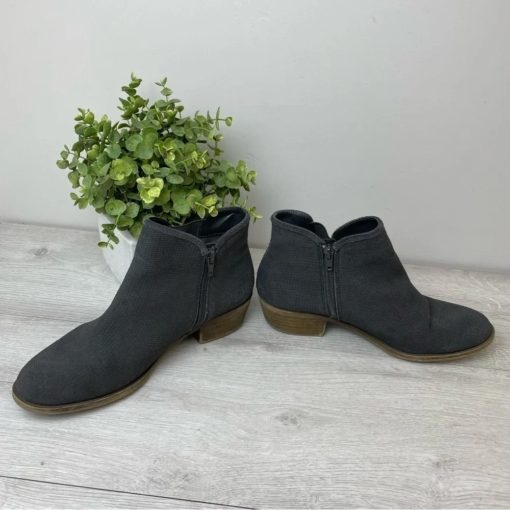 KENSIE Gerona Gray Suede Booties Size 8.5M